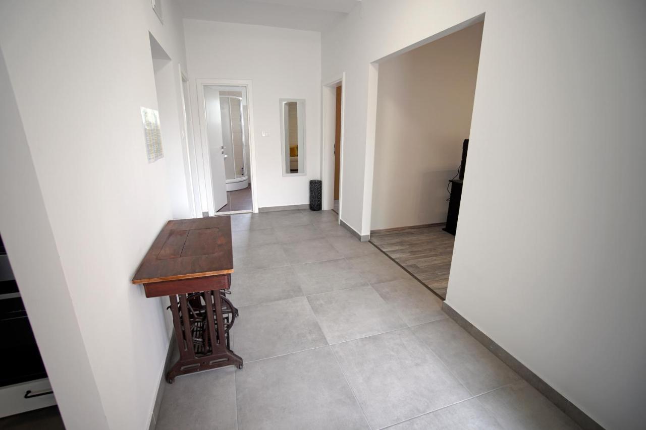 House - Apartman Sarah Kaštela Eksteriør billede