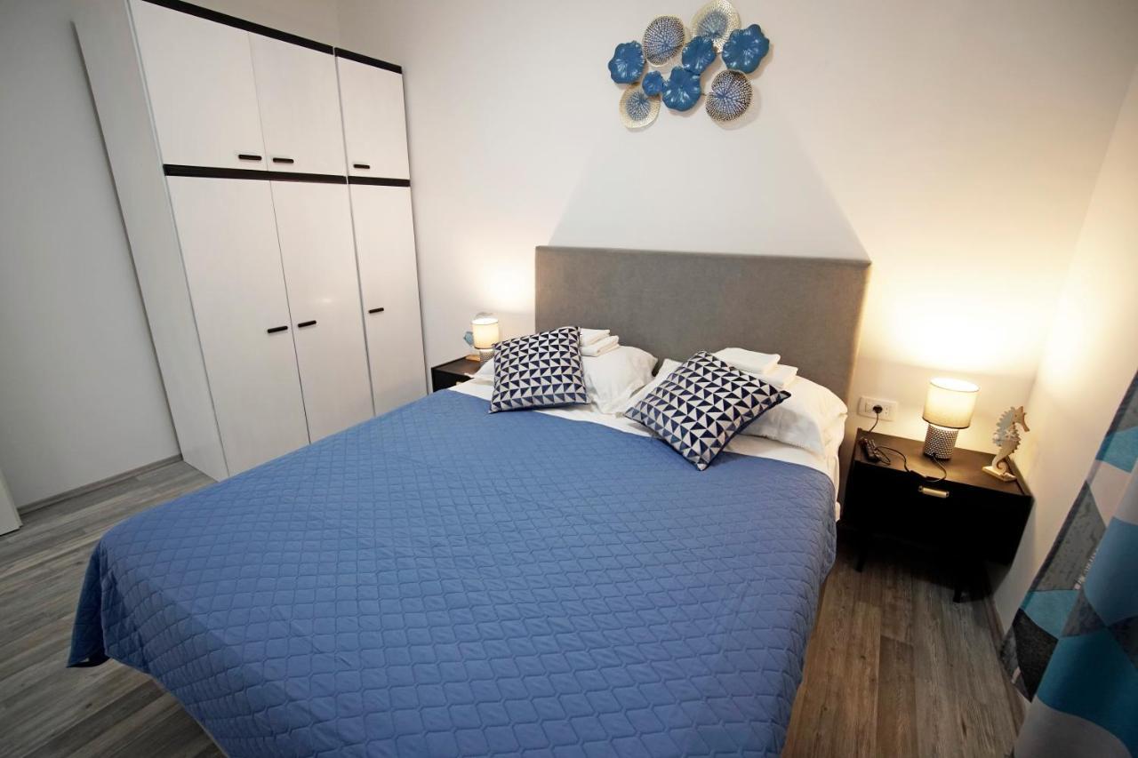 House - Apartman Sarah Kaštela Eksteriør billede